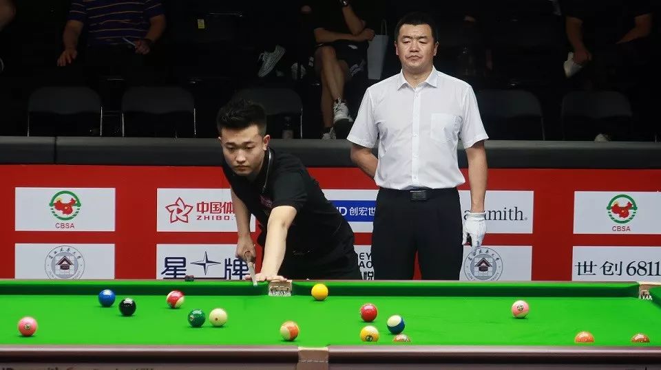 这位年轻的 这位年轻的