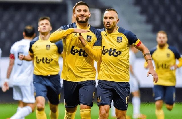 巴萨一直致 巴萨一直致