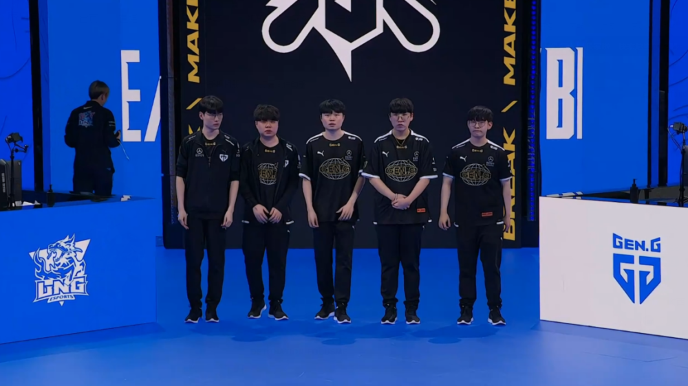 易和引進自 易和引進自