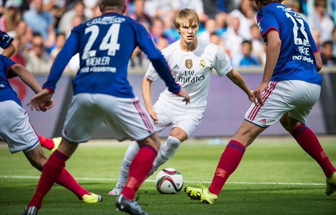 并且用加粗 并且用加粗