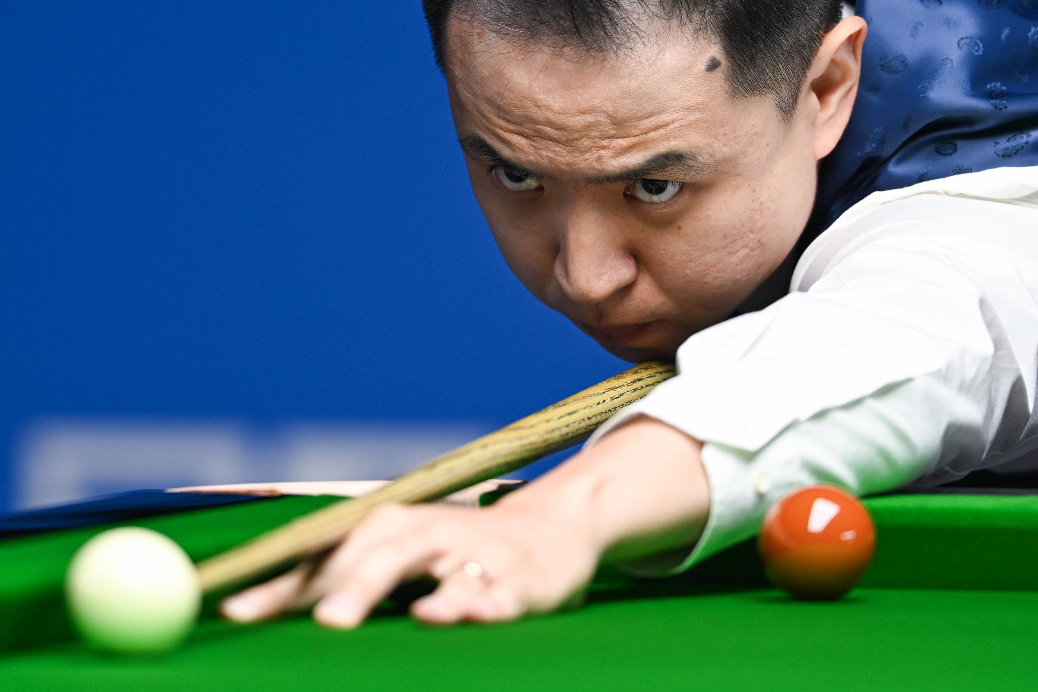 心几次为球 心几次为球